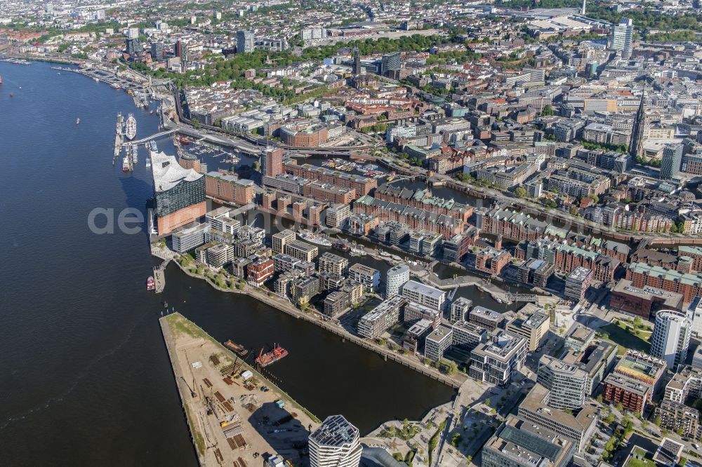 Aerial photograph Hamburg - The Elbe Philharmonic Hall on the river bank of the Elbe in Hamburg