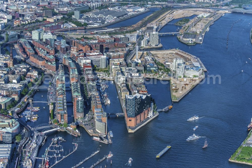 Aerial image Hamburg - The Elbe Philharmonic Hall on the river bank of the Elbe in Hamburg