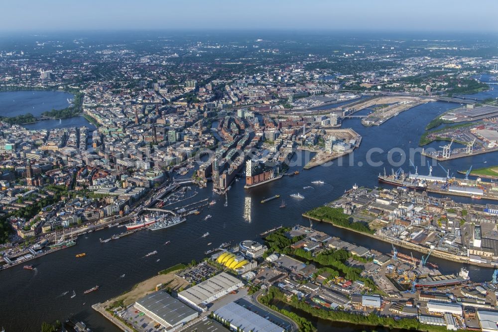 Aerial photograph Hamburg - The Elbe Philharmonic Hall on the river bank of the Elbe in Hamburg