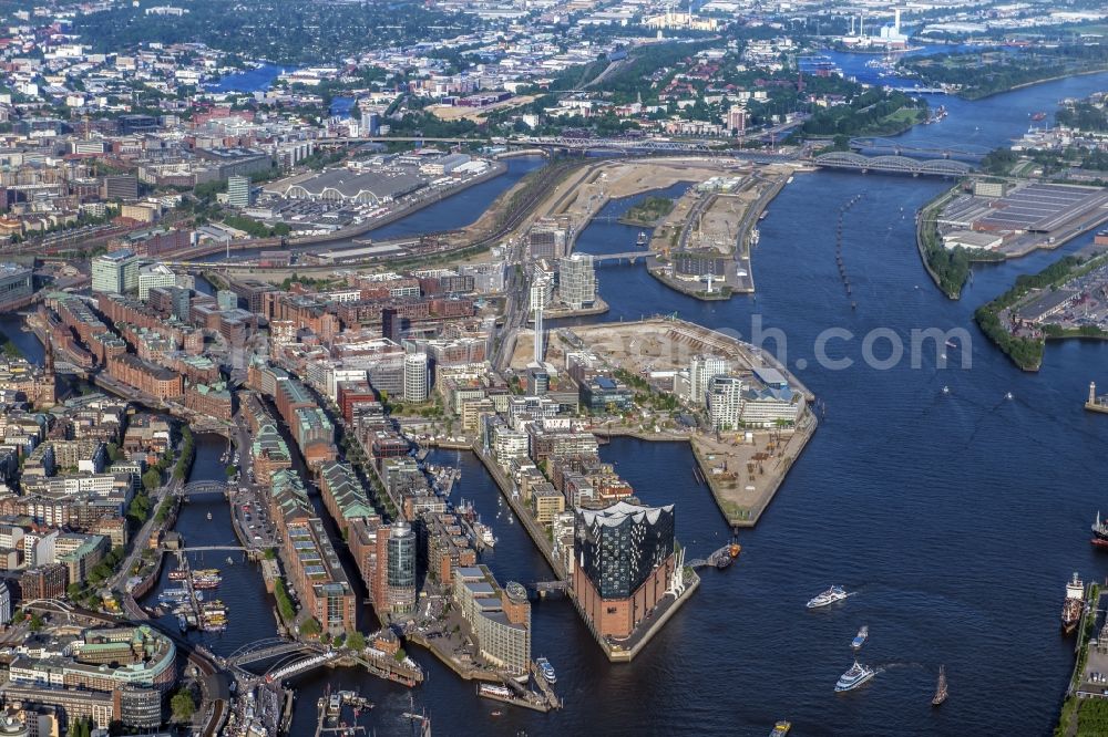 Hamburg from the bird's eye view: The Elbe Philharmonic Hall on the river bank of the Elbe in Hamburg