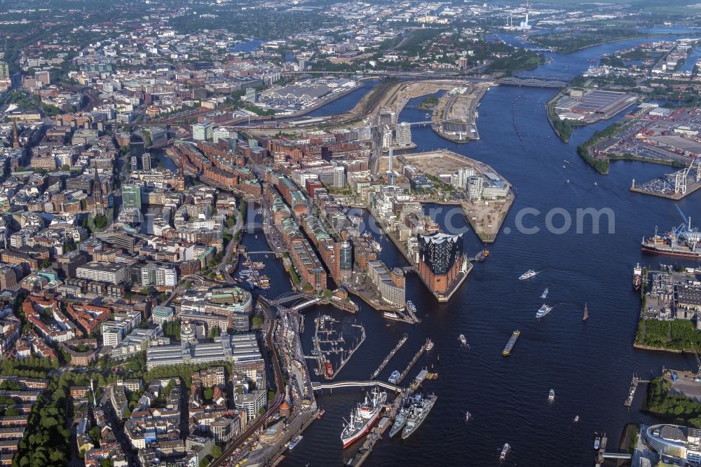 Aerial image Hamburg - The Elbe Philharmonic Hall on the river bank of the Elbe in Hamburg