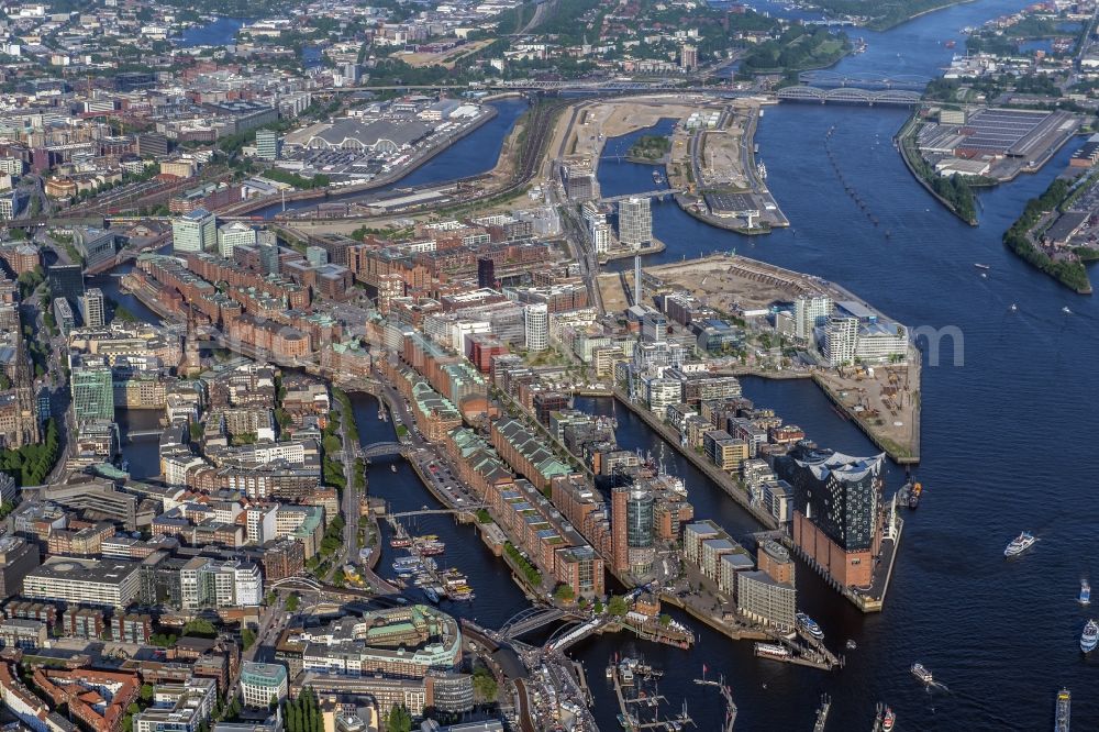 Aerial photograph Hamburg - The Elbe Philharmonic Hall on the river bank of the Elbe in Hamburg