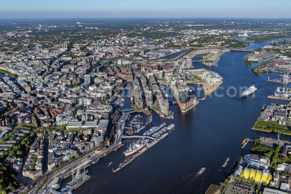 Hamburg from above - The Elbe Philharmonic Hall on the river bank of the Elbe in Hamburg