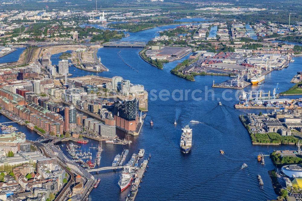 Aerial photograph Hamburg - The Elbe Philharmonic Hall on the river bank of the Elbe in Hamburg