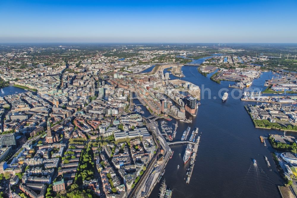 Aerial photograph Hamburg - The Elbe Philharmonic Hall on the river bank of the Elbe in Hamburg