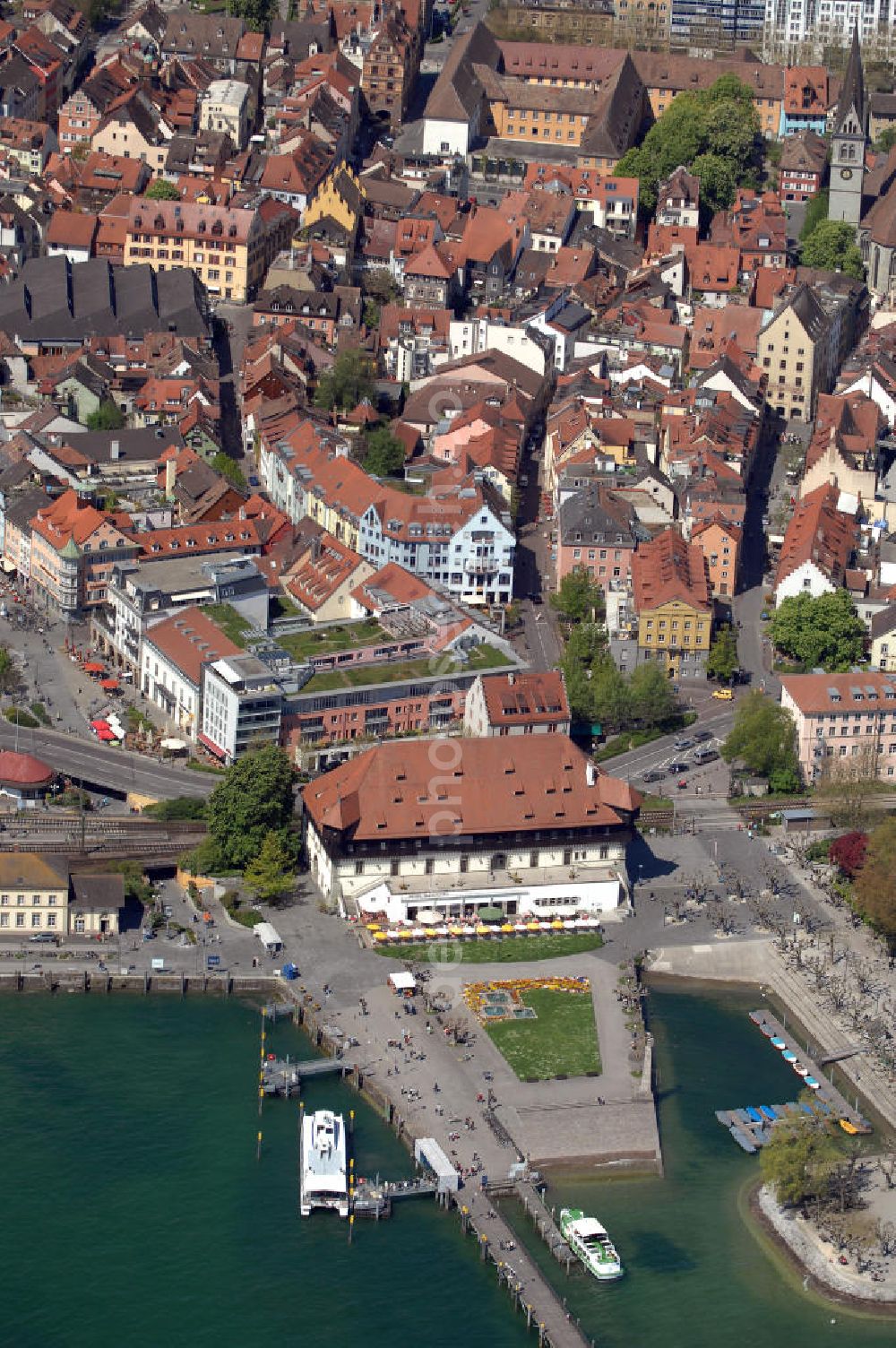 Aerial photograph Konstanz - Blick auf die Sehenswürdigkeit Konstanz, dem Konzilgebäude, liegt am Ufer des Bodensees. War früher ein Waren- und Kaufhaus und wird heute als Restaurant und Veranstaltungssaal genutzt. Kontakt: Tourist-Information Konstanz GmbH, Fischmarkt 2, 78462 Konstanz, Tel. +49(0)7531 1330 30, Fax +49(0)7531 1330 70