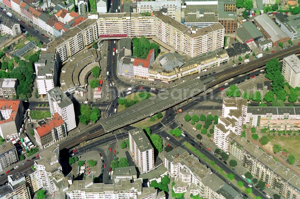 Aerial image Berlin - View of the Kottbusser Platz square with the same name mentioned metro nodes in Berlin-Kreuzberg. The Kotti has been known since the construction of the Neuen Kreuzberger Zentrum as a social focal point