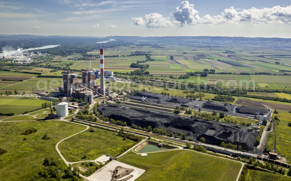 Aerial image Zwentendorf - The company grounds of the Duernrohr Power Station in Zwentendorf in the state Lower Austria in Austria. The thermal power station is also a cogeneration-plant and a refuse-treatment-plant. You can see the two boiler houses, the chimney and the ash silos. Operator is the VERBUND AG