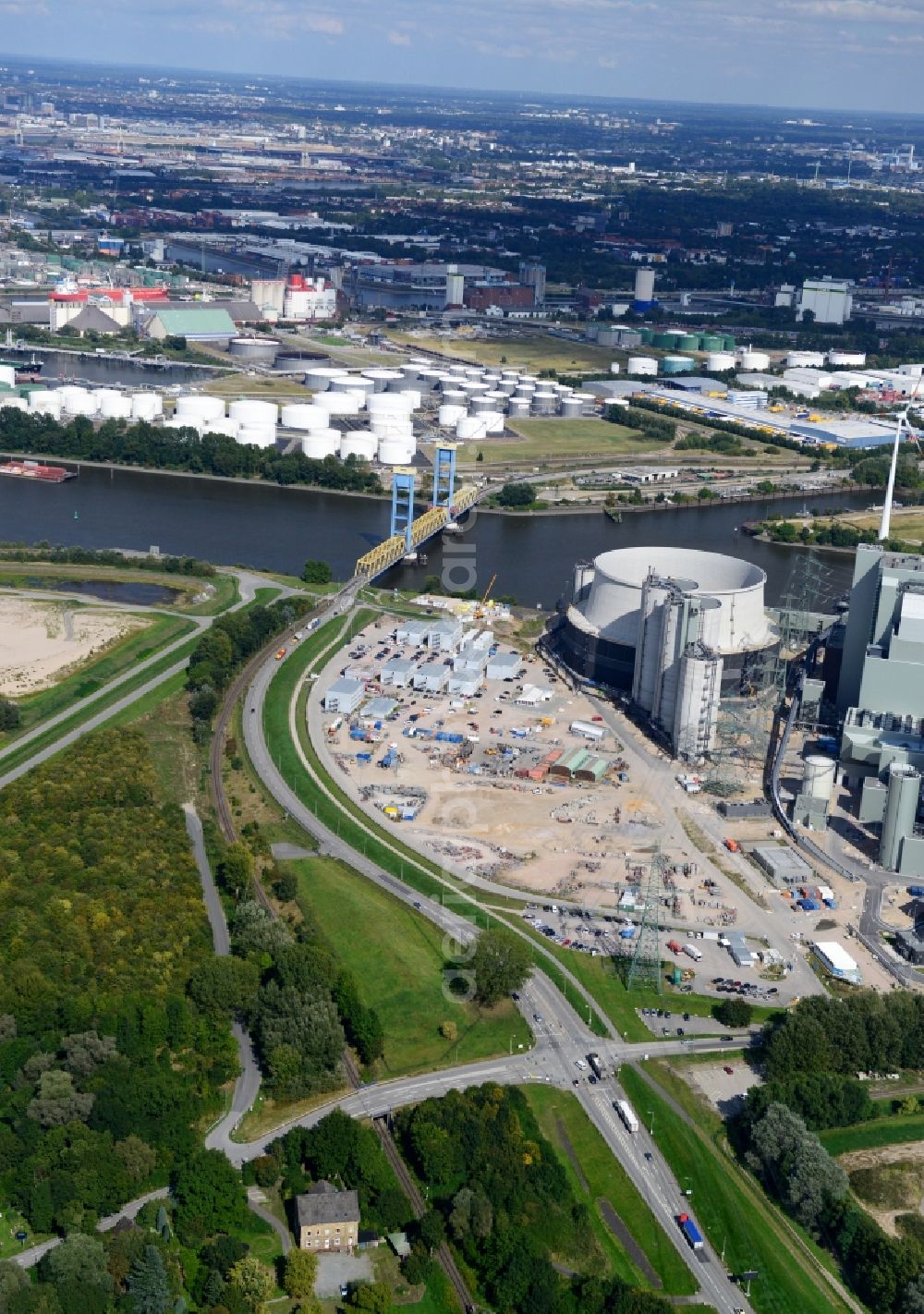 Hamburg from above - Power plant Hamburg-Morrburg. A project of the Vattenfall Kraftwerkgruppe Moorburg AG