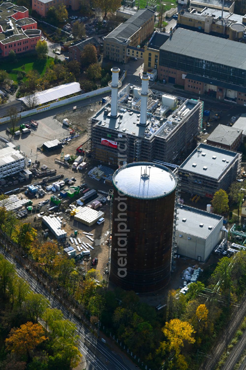 Aerial photograph Leipzig - Power plants and exhaust gas towers of the Heizkraftwerk Leipzig Sued in the district Loessnig in Leipzig in the state Saxony, Germany