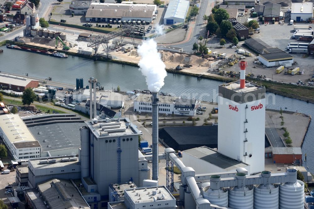 Bremen from the bird's eye view: Power plants and exhaust towers of thermal power station Bremen-Hastedt on the riverbank of the Weser in Bremen in Germany