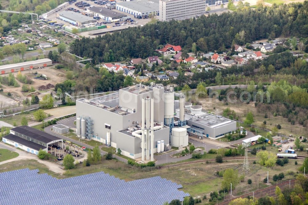 Cottbus from the bird's eye view: Power plants and exhaust towers of thermal power station Cottbus in Cottbus in the state Brandenburg