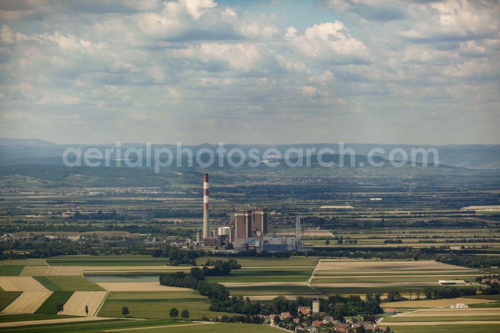 Aerial photograph Dürnrohr - Power plants and exhaust towers of the thermal power station in Duernrohr in Lower Austria, Austria. The power station is steam powerd and a thermic waste management site, surrounded by agricultural fields