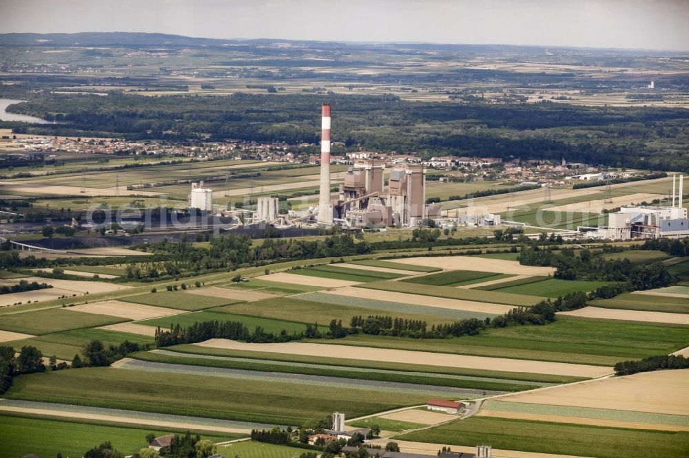 Aerial image Dürnrohr - Power plants and exhaust towers of the thermal power station in Duernrohr in Lower Austria, Austria. The power station is steam powerd and a thermic waste management site, surrounded by agricultural fields