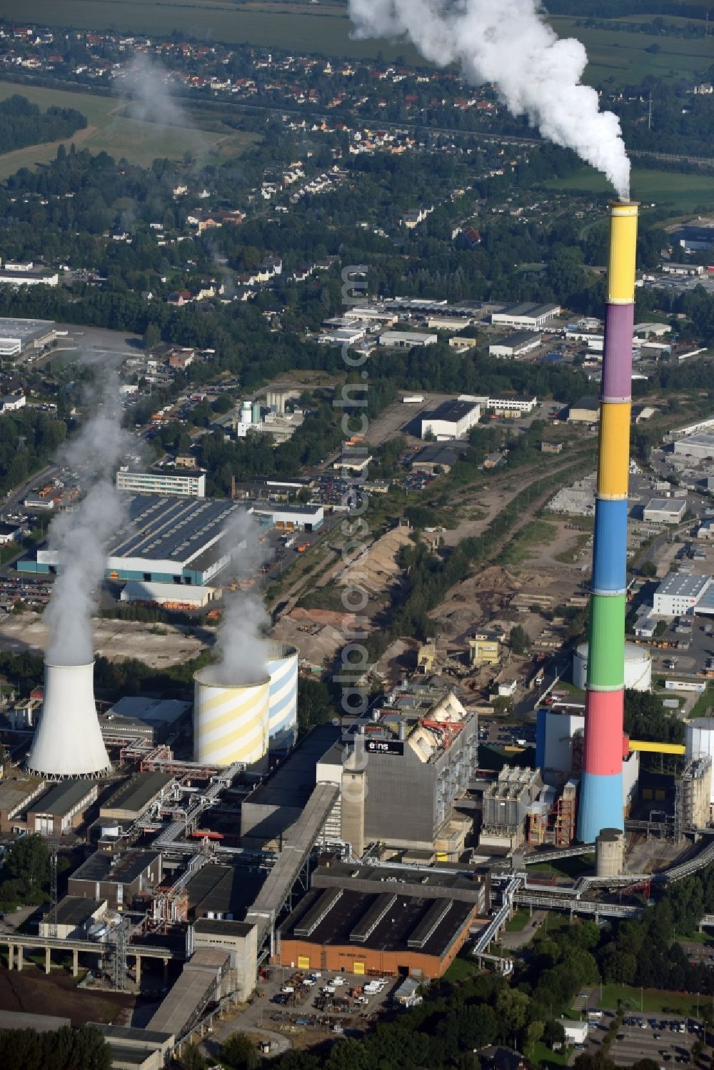 Chemnitz from the bird's eye view: Power plants and exhaust towers of thermal power station Heizkraftwerk Chemnitz of the eins energie in sachsen GmbH & Co. KG in Chemnitz in the state Saxony