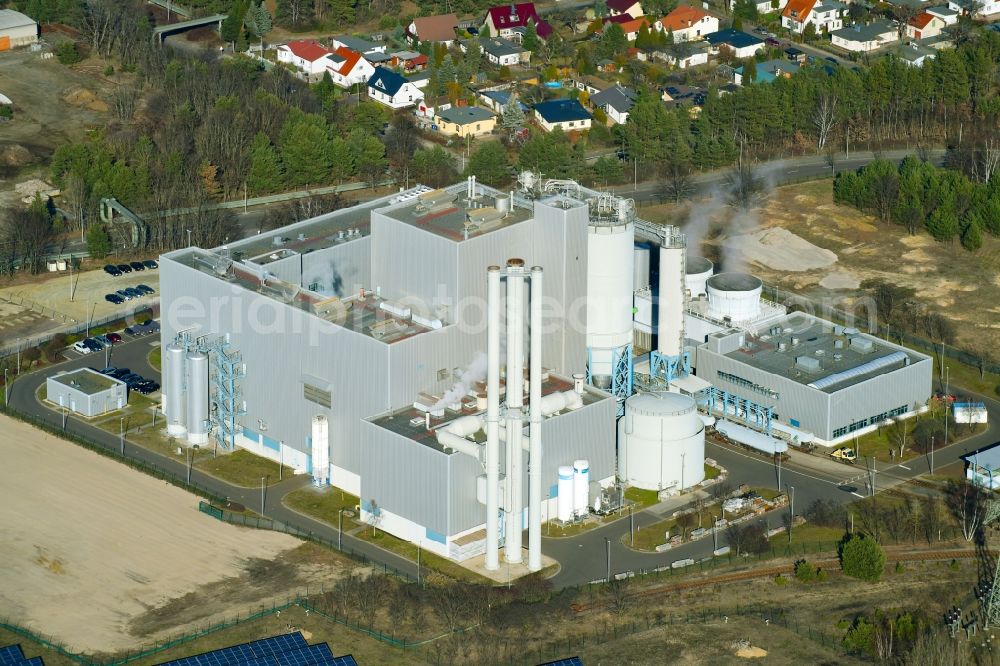 Cottbus from above - Power plants and exhaust towers of thermal power station Heizkraftwerk Cottbus on Werner-von-Siemens-Strasse in the district Dissenchen in Cottbus in the state Brandenburg, Germany