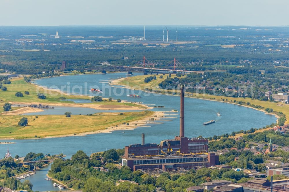 Aerial photograph Duisburg - Power plants and exhaust towers of thermal power station Hermann Wenzel in the district Laar in Duisburg in the state North Rhine-Westphalia, Germany