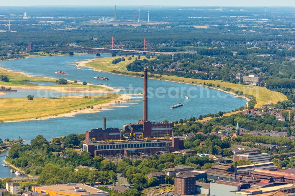 Duisburg from above - Power plants and exhaust towers of thermal power station Hermann Wenzel in the district Laar in Duisburg in the state North Rhine-Westphalia, Germany