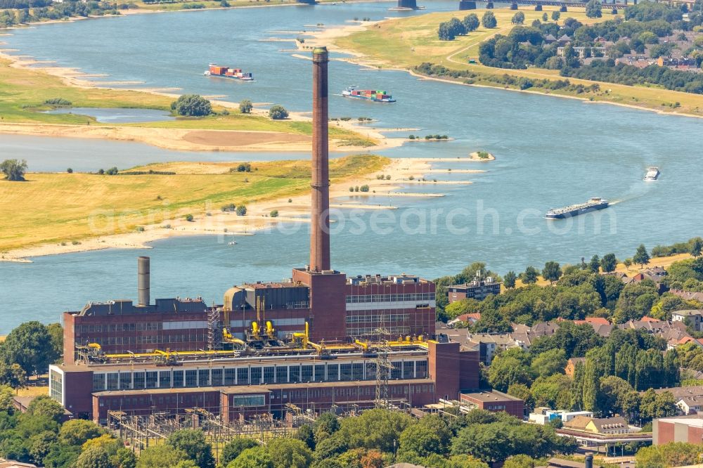 Duisburg from above - Power plants and exhaust towers of thermal power station Hermann Wenzel in the district Laar in Duisburg in the state North Rhine-Westphalia, Germany