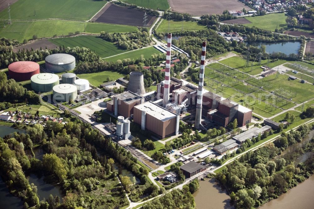 Aerial image Ingolstadt - Power plants and exhaust towers of thermal power station Ingolstadt in Ingolstadt in the state Bavaria, Germany