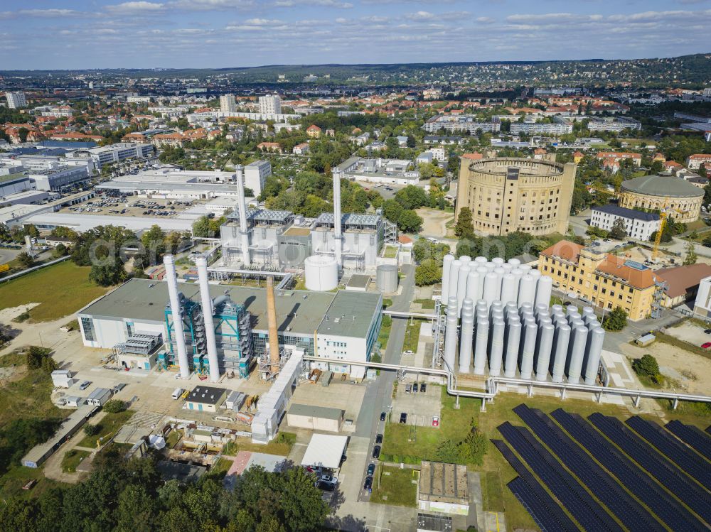 Aerial image Dresden - Power plants and exhaust towers of thermal power station Innovationskraftwerk Dresden-Reick on street Liebstaedter Strasse in the district Seidnitz in Dresden in the state Saxony, Germany