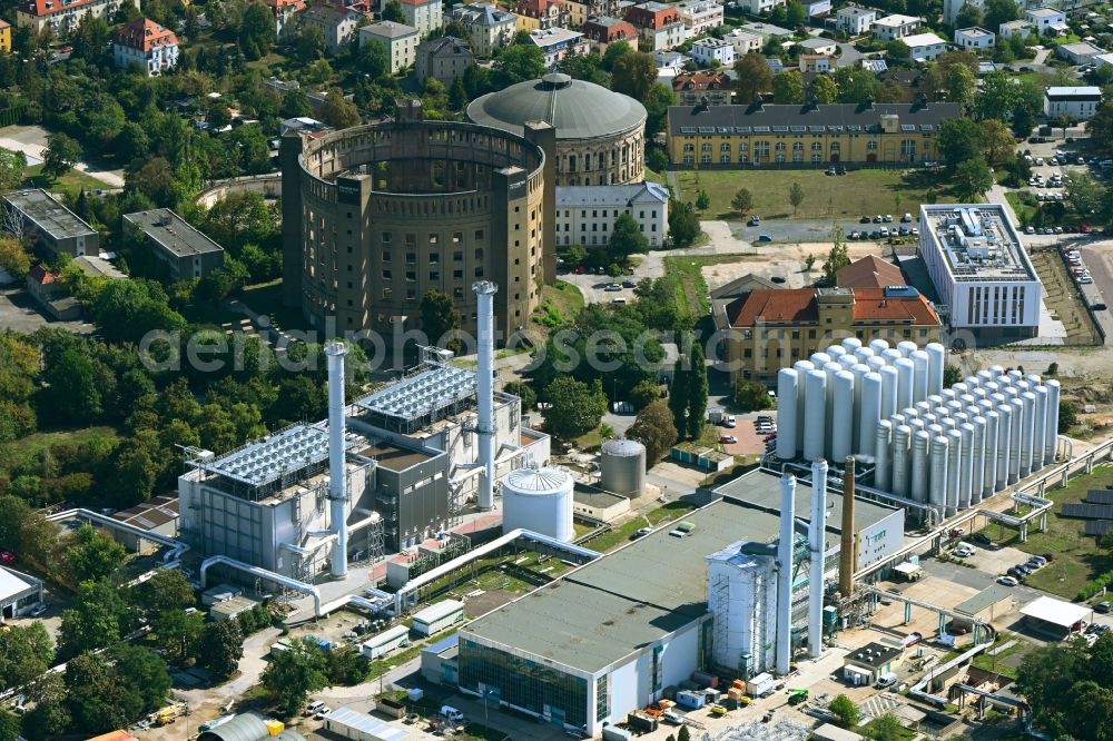 Dresden from the bird's eye view: Power plants and exhaust towers of thermal power station Innovationskraftwerk Dresden-Reick with Gasometer in background on street Liebstaedter Strasse in the district Seidnitz in Dresden in the state Saxony, Germany