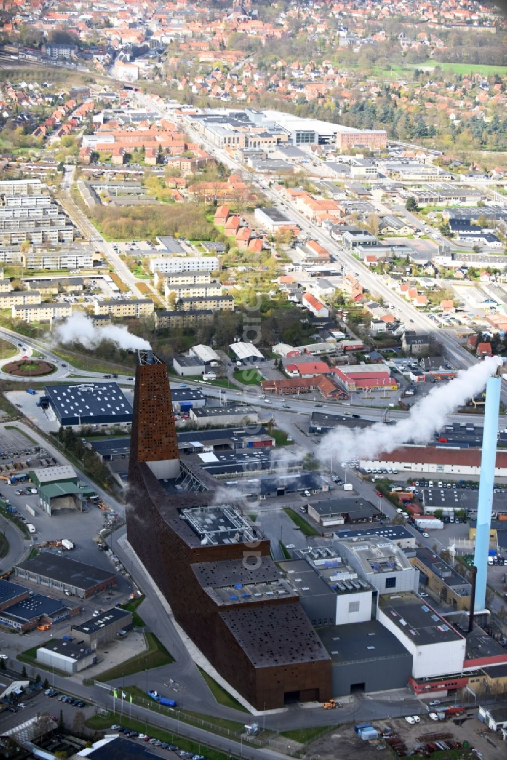 Aerial image Roskilde - Power plants and exhaust towers of thermal power station of KARA/NOVEREN I/S in Roskilde in Region Sjaelland, Denmark