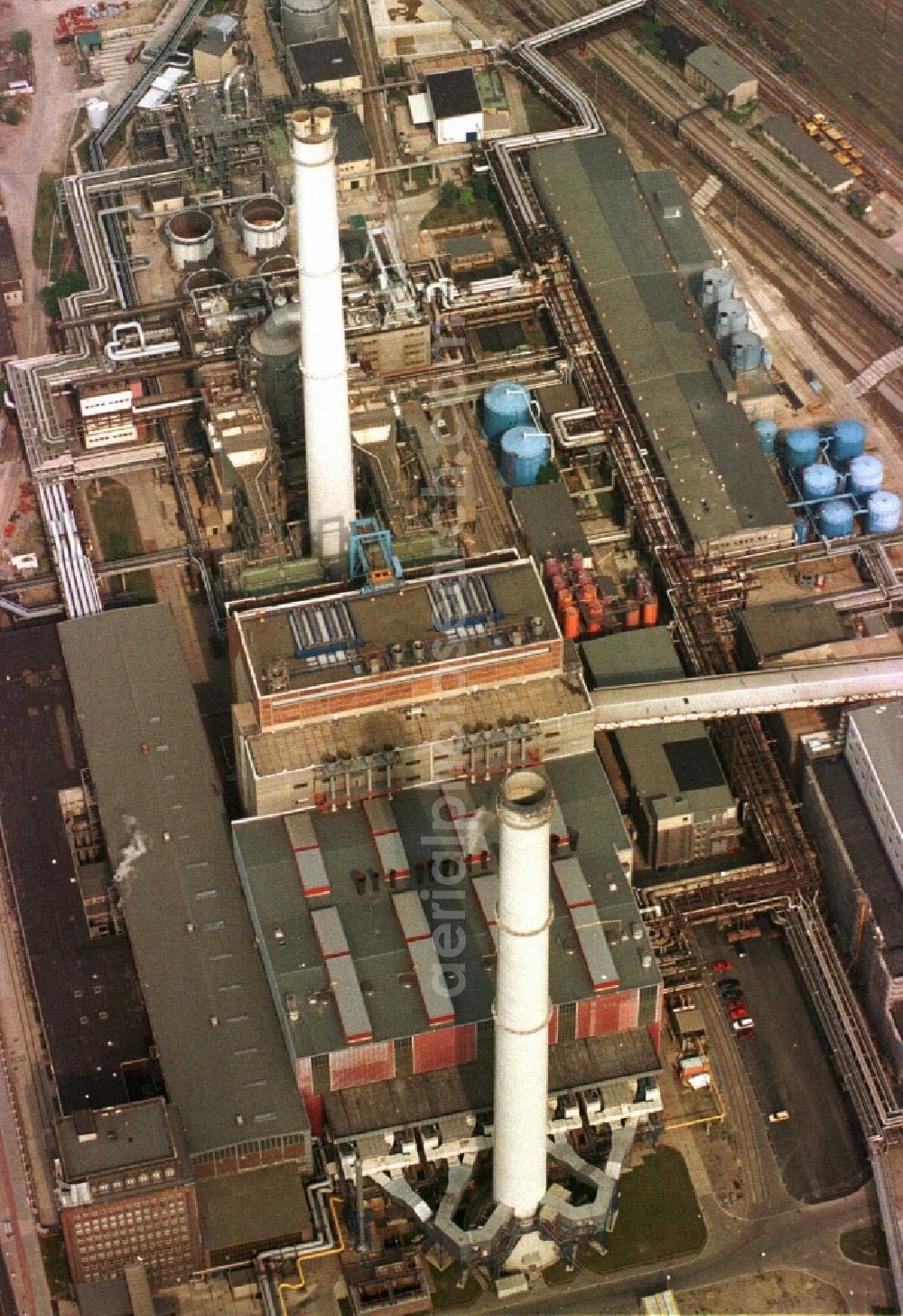 Berlin from the bird's eye view: Power plants and exhaust towers of thermal power station Klingenberg in the district Rummelsburg in Berlin, Germany