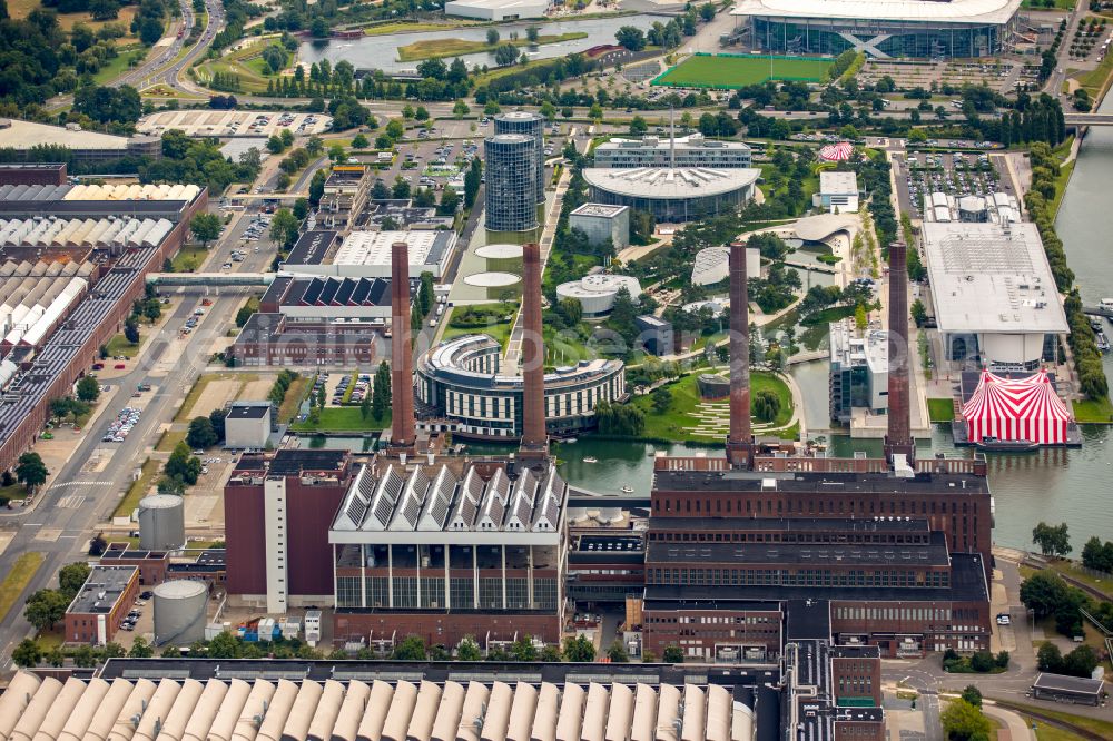 Aerial photograph Wolfsburg - Power plants and exhaust towers of thermal power station of VW Kraftwerk GmbH in Wolfsburg in the state Lower Saxony, Germany