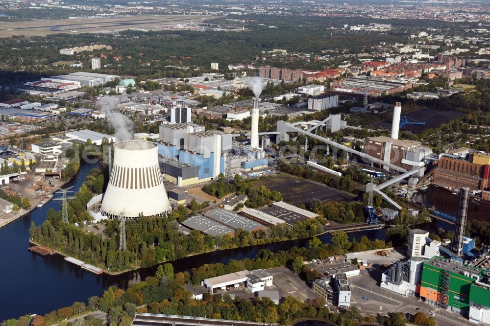 Berlin from the bird's eye view: Power plants and exhaust towers of thermal power station - Kraftwerk Reuter West Grosser Spreering in Berlin