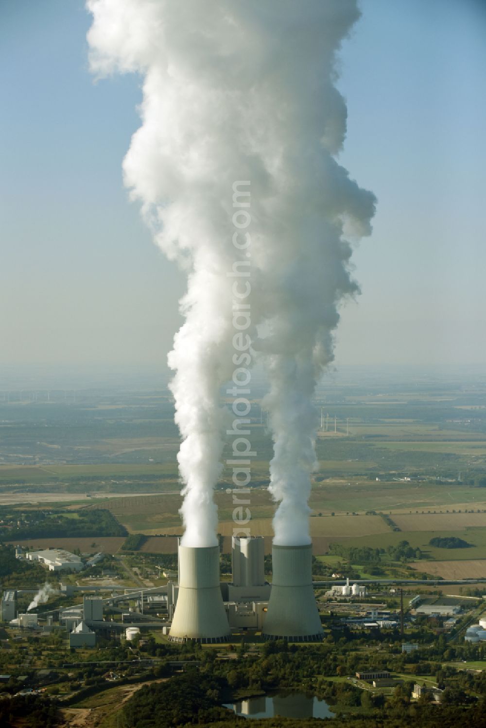 Lippendorf from the bird's eye view: Power plants and exhaust towers of thermal power station of LEAG Lausitz Energie Kraftwerke AG in Lippendorf in the state Saxony, Germany