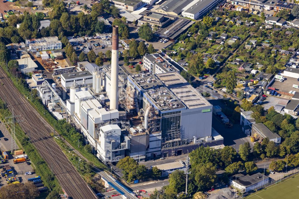 Aerial photograph Düsseldorf - Power plant facilities of the combined heat and power plant of the garbage and waste incineration plant on the street Flinger Broich in the district of Flingern-Nord in Duesseldorf in the federal state of North Rhine-Westphalia, Germany