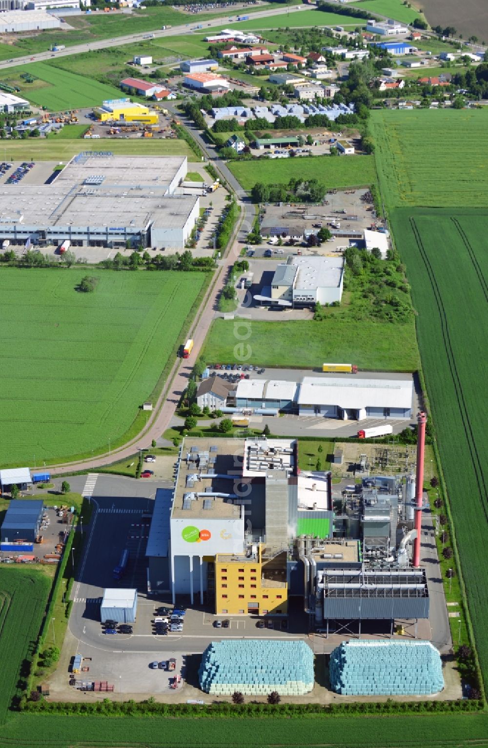 Lützen from the bird's eye view: Power plants and exhaust towers of Waste incineration plant station Prezero Energy Zorbau in Zorbau in the state Saxony-Anhalt, Germany