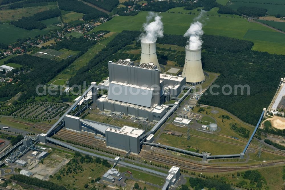 Aerial photograph Spremberg - Power plants and exhaust towers of thermal power station Schwarze Pumpe of Vattenfall Europe in Spremberg in the state Brandenburg