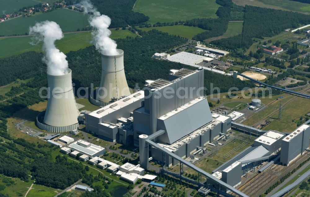 Spremberg from the bird's eye view: Power plants and exhaust towers of thermal power station Schwarze Pumpe of Vattenfall Europe in Spremberg in the state Brandenburg