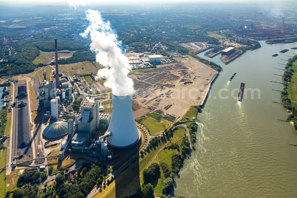 Aerial photograph Duisburg - Power plants and exhaust towers of thermal power station STEAG Heizkraftwerk Walsum on Dr.-Wilhelm-Roelen-Strasse in Duisburg in the state North Rhine-Westphalia, Germany