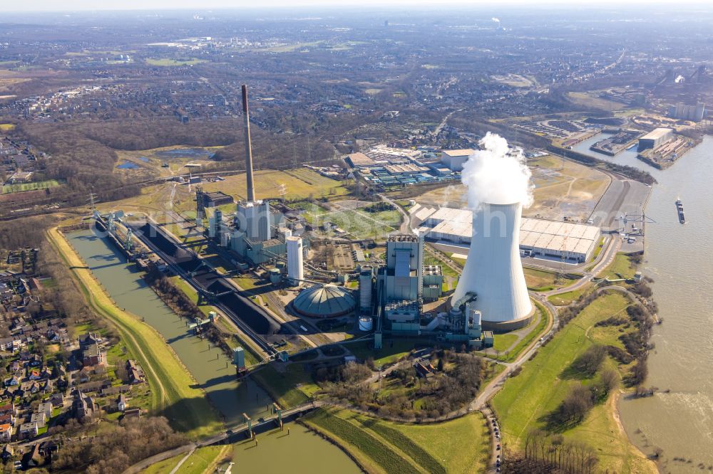 Aerial image Duisburg - Power plants and exhaust towers of thermal power station STEAG Heizkraftwerk Walsum on Dr.-Wilhelm-Roelen-Strasse in Duisburg in the state North Rhine-Westphalia, Germany