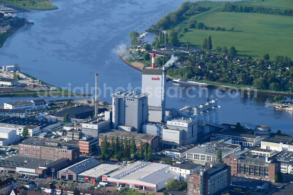 Aerial photograph Bremen - Power plants and exhaust towers of thermal power station swb Erzeugung AG & Co. KG Heizkraftwerk Hastedt in Bremen, Germany