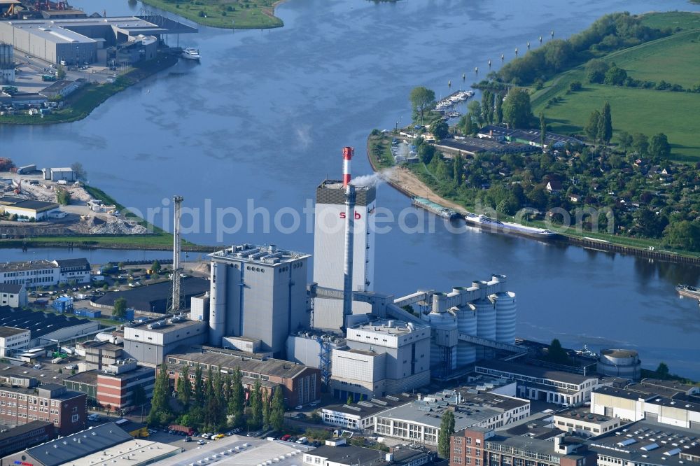 Bremen from above - Power plants and exhaust towers of thermal power station swb Erzeugung AG & Co. KG Heizkraftwerk Hastedt in Bremen, Germany