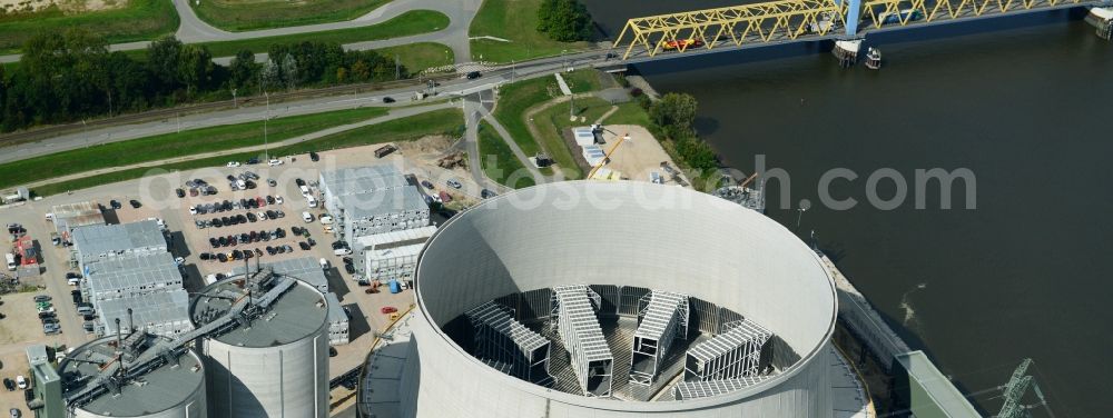 Hamburg from the bird's eye view: Power plants and exhaust towers of thermal power station Vattenfall Tiefstack in Hamburg Moorburg, Germany