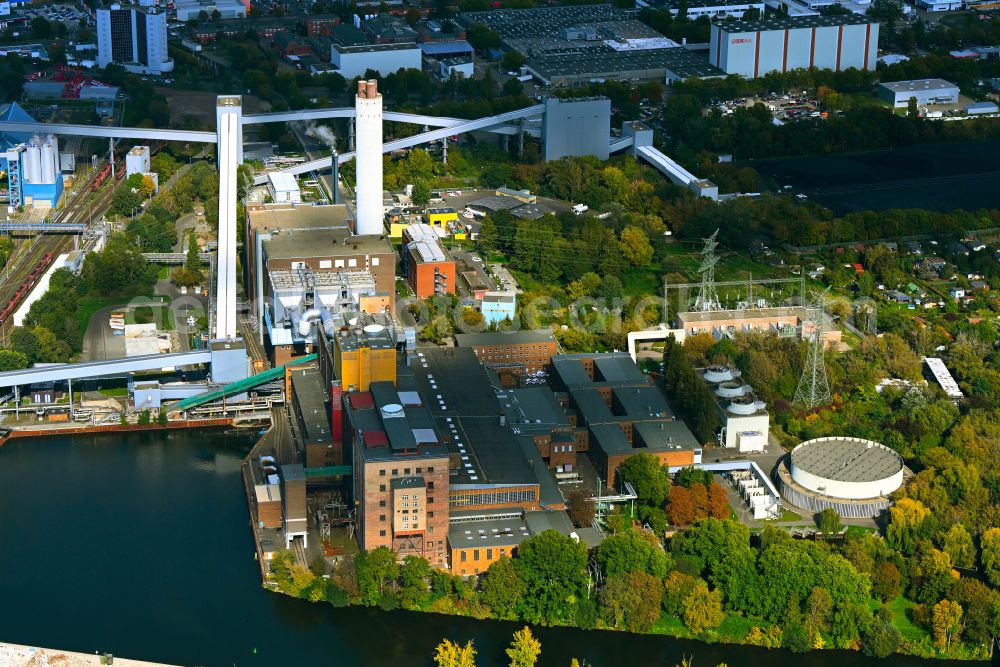 Berlin from above - Power plants and exhaust towers of thermal power station Vattenfall Waerme Berlin AG, Heizkraftwerk Reuter on street Otternbuchtstrasse in the district Siemensstadt in Berlin, Germany