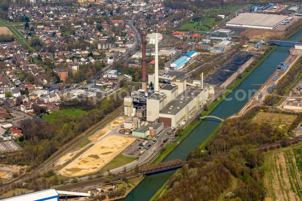 Datteln from above - Power plants and exhaust towers of coal thermal power station in Datteln in the state North Rhine-Westphalia