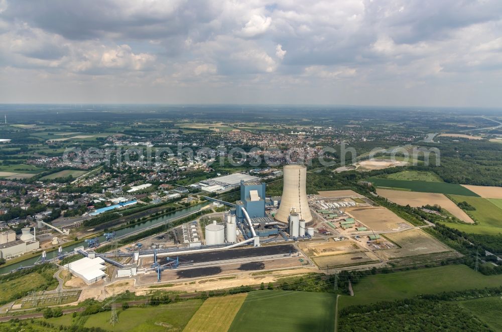 Aerial image Datteln - Power plants and exhaust towers of coal thermal power station Datteln 4 Uniper Kraftwerk Im Loeringhof in Datteln in the state North Rhine-Westphalia, Germany