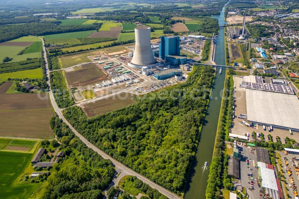 Datteln from the bird's eye view: Power plants and exhaust towers of coal thermal power station Datteln 4 Uniper Kraftwerk Im Loeringhof in Datteln in the state North Rhine-Westphalia, Germany