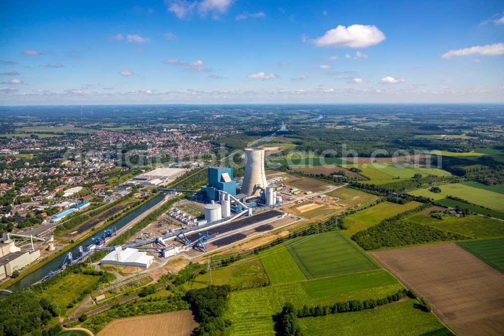 Datteln from above - Power plants and exhaust towers of coal thermal power station Datteln 4 Uniper Kraftwerk Im Loeringhof in Datteln in the state North Rhine-Westphalia, Germany