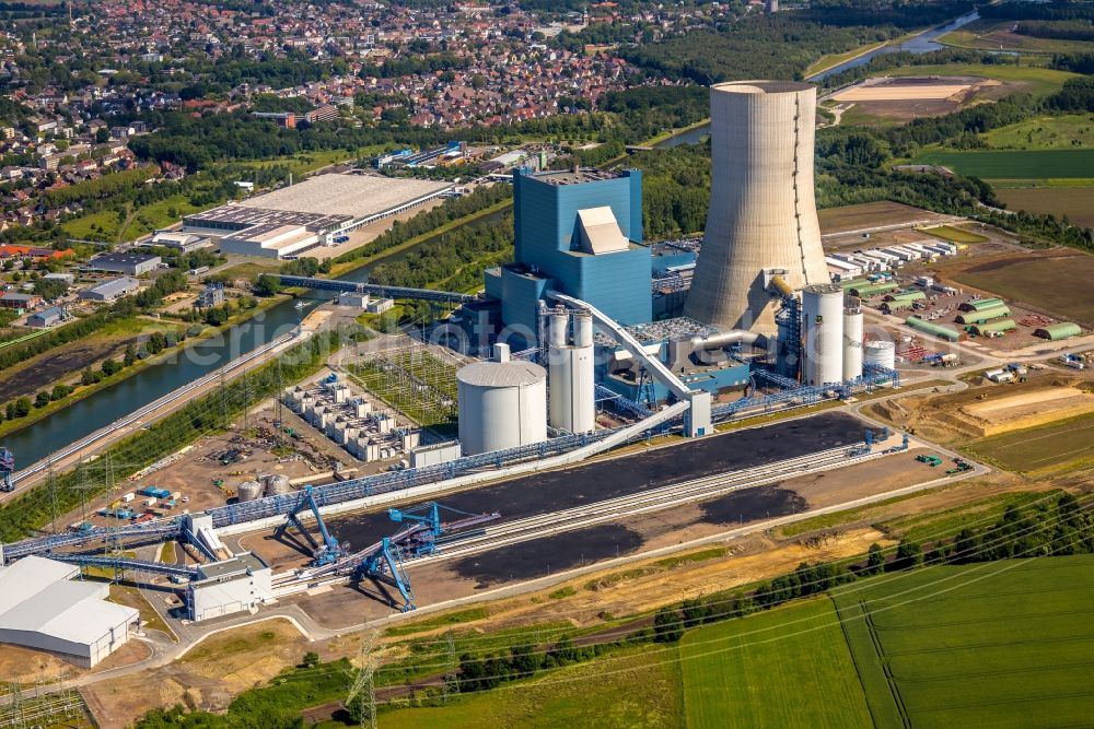 Datteln from the bird's eye view: Power plants and exhaust towers of coal thermal power station Datteln 4 Uniper Kraftwerk Im Loeringhof in Datteln in the state North Rhine-Westphalia, Germany