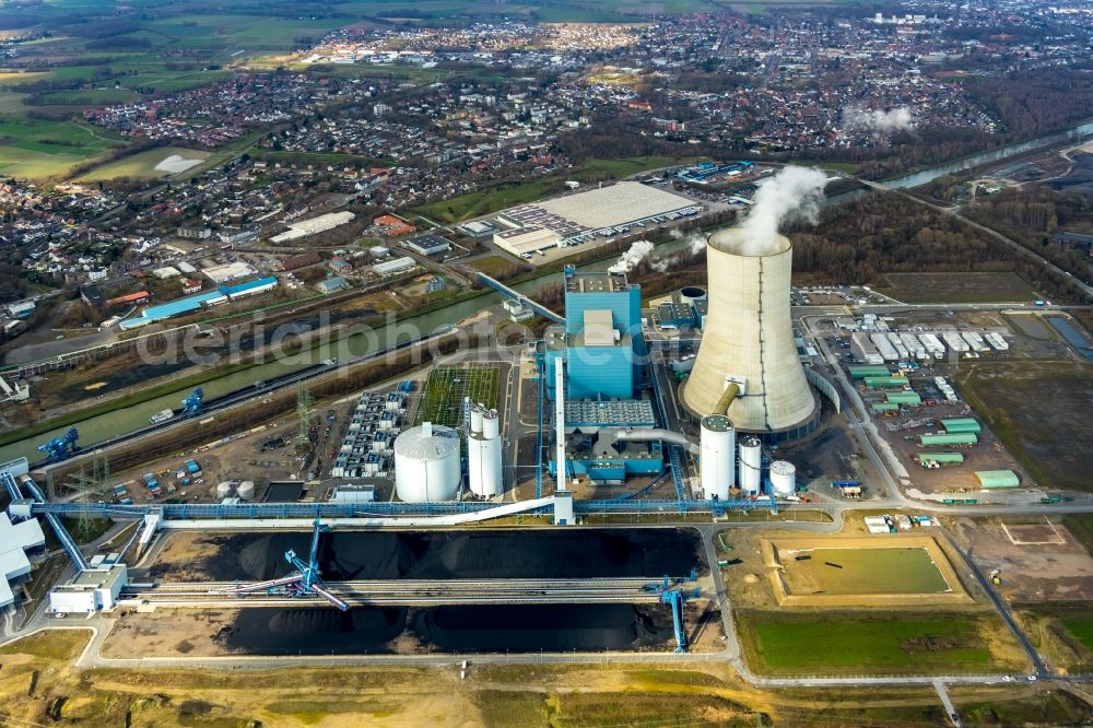 Datteln from the bird's eye view: Power plants and exhaust towers of coal thermal power station Datteln 4 Uniper Kraftwerk Im Loeringhof in Datteln in the state North Rhine-Westphalia, Germany