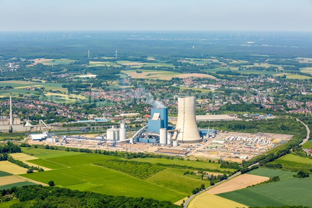 Aerial image Datteln - Power plants and exhaust towers of coal thermal power station Datteln 4 Uniper Kraftwerk Im Loeringhof in Datteln in the state North Rhine-Westphalia, Germany