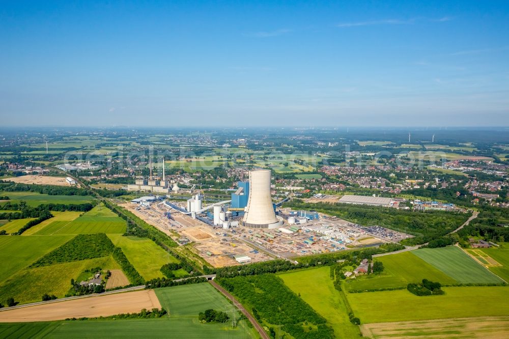 Datteln from the bird's eye view: Power plants and exhaust towers of coal thermal power station Datteln 4 Uniper Kraftwerk Im Loeringhof in Datteln in the state North Rhine-Westphalia, Germany