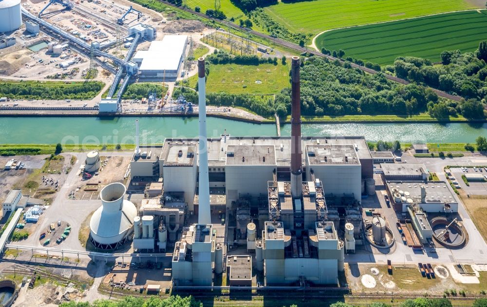 Aerial photograph Datteln - Power plants and exhaust towers of coal thermal power station Datteln 4 Uniper Kraftwerk Im Loeringhof in Datteln in the state North Rhine-Westphalia, Germany